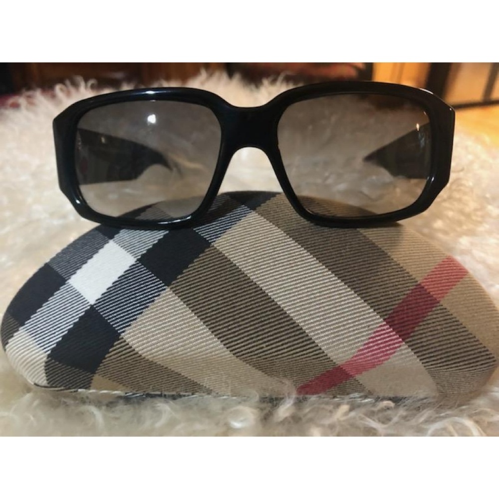Burberry Sunglasses. Great condition w/ case
